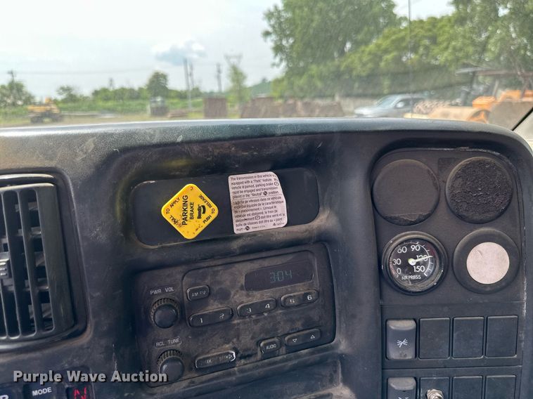 image for item EB2679 2003 Chevrolet Kodiak flatbed truck