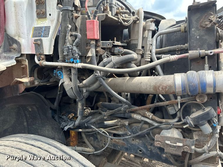 image for item EB2679 2003 Chevrolet Kodiak flatbed truck