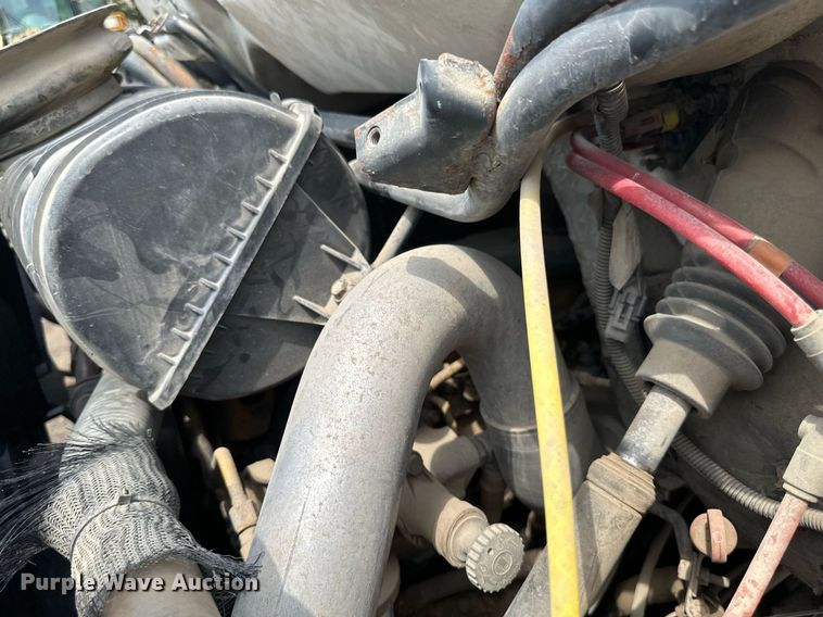 image for item EB2679 2003 Chevrolet Kodiak flatbed truck