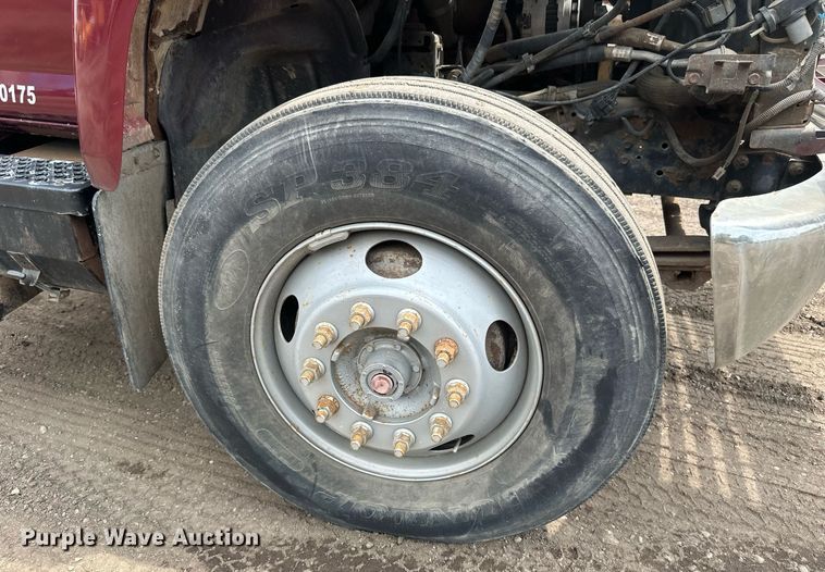 image for item EB2679 2003 Chevrolet Kodiak flatbed truck