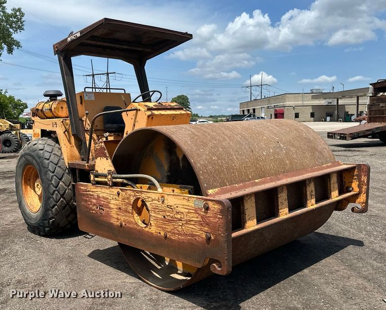 image for item EB2680 Dynapac CA25D single drum vibratory roller