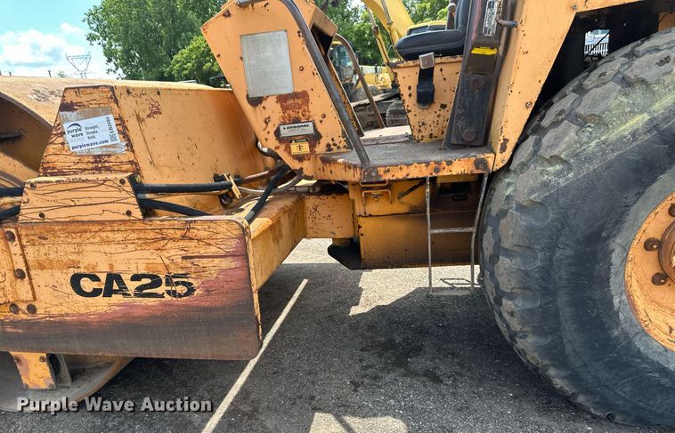 image for item EB2680 Dynapac CA25D single drum vibratory roller