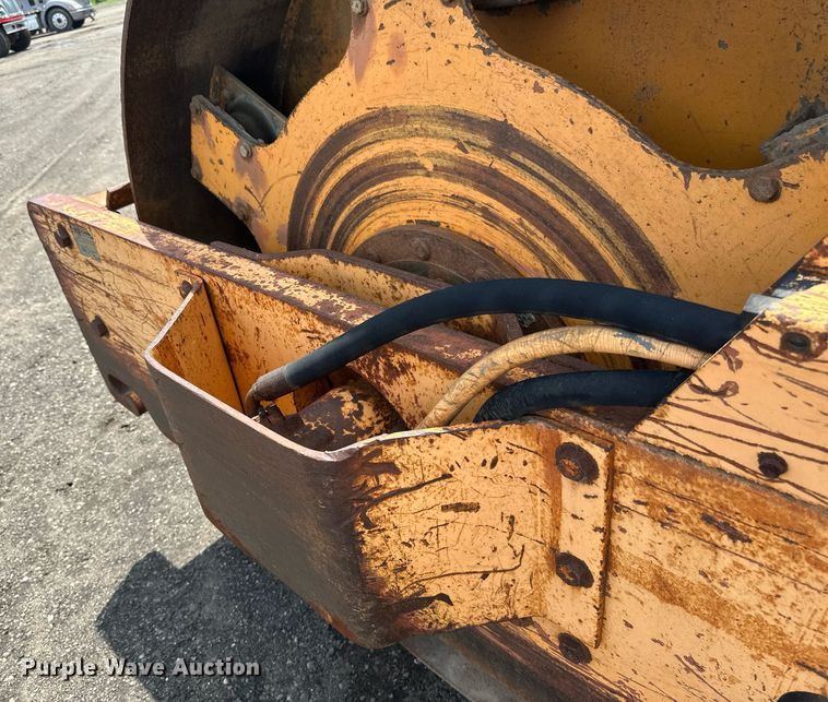 image for item EB2680 Dynapac CA25D single drum vibratory roller