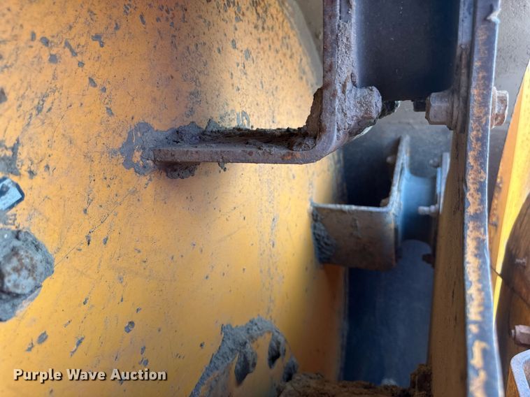 image for item EB2680 Dynapac CA25D single drum vibratory roller