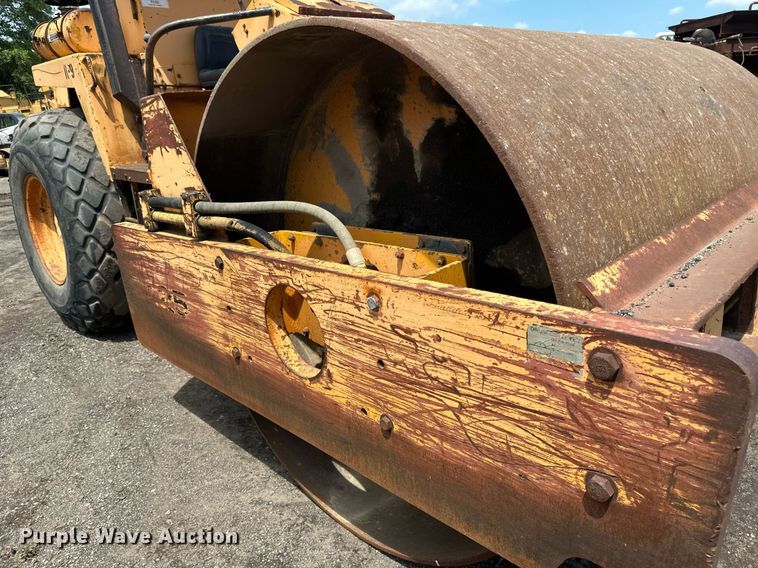 image for item EB2680 Dynapac CA25D single drum vibratory roller