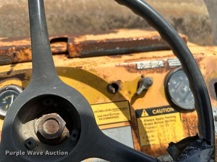 image for item EB2680 Dynapac CA25D single drum vibratory roller