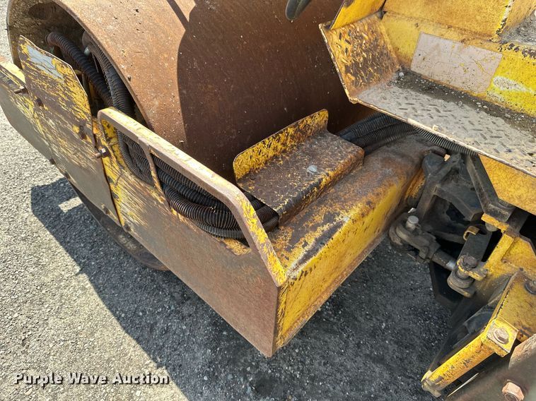 image for item EB2682 Compac T-30PD single drum vibratory roller