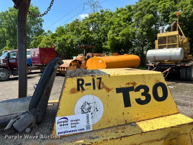 image for item EB2682 Compac T-30PD single drum vibratory roller