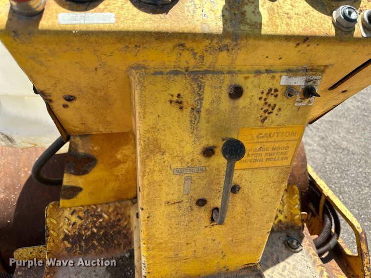 image for item EB2682 Compac T-30PD single drum vibratory roller