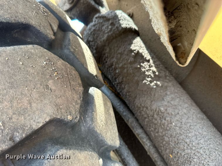 image for item EB2684 1998 Komatsu WA500-3L wheel loader