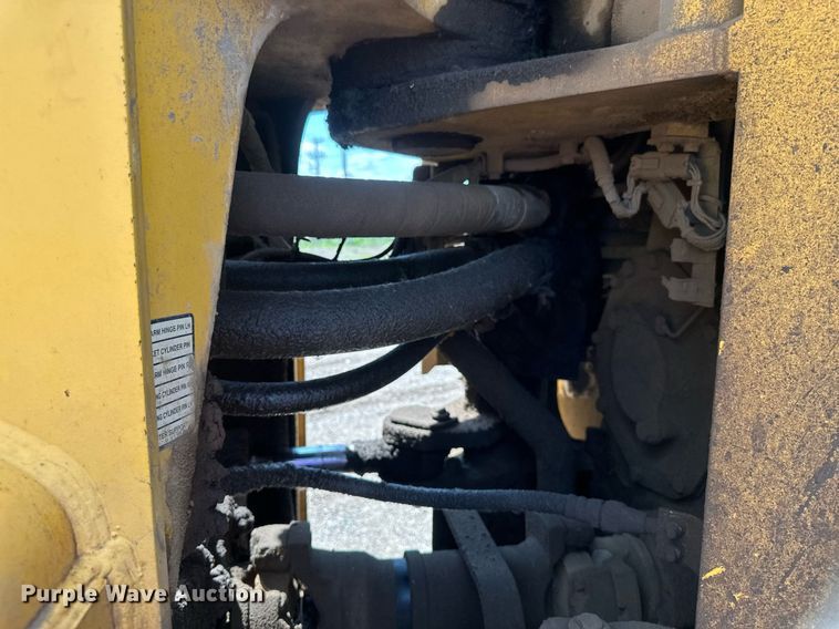 image for item EB2684 1998 Komatsu WA500-3L wheel loader