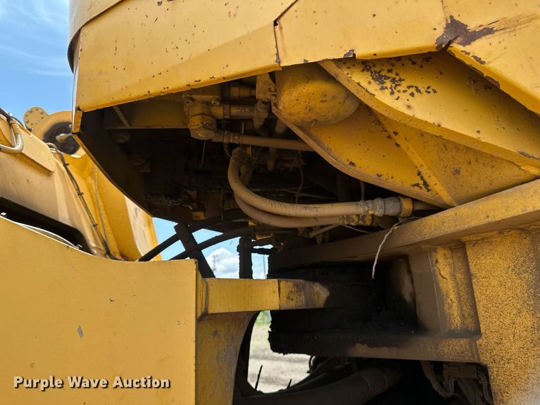 image for item EB2684 1998 Komatsu WA500-3L wheel loader