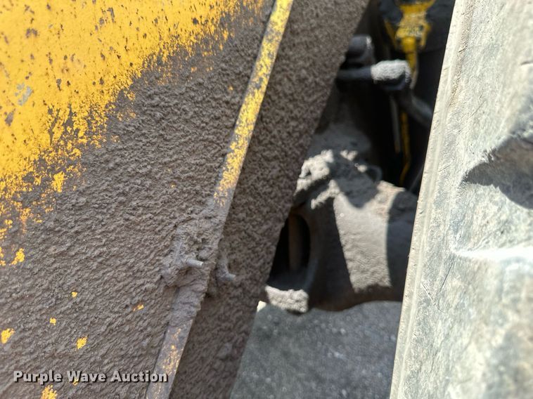 image for item EB2684 1998 Komatsu WA500-3L wheel loader