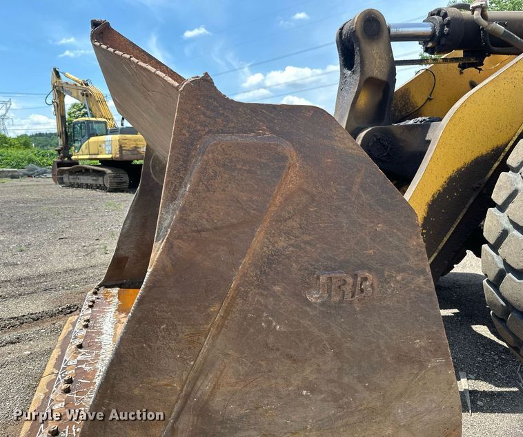 image for item EB2684 1998 Komatsu WA500-3L wheel loader