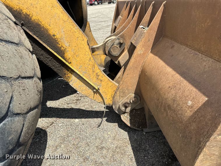 image for item EB2684 1998 Komatsu WA500-3L wheel loader