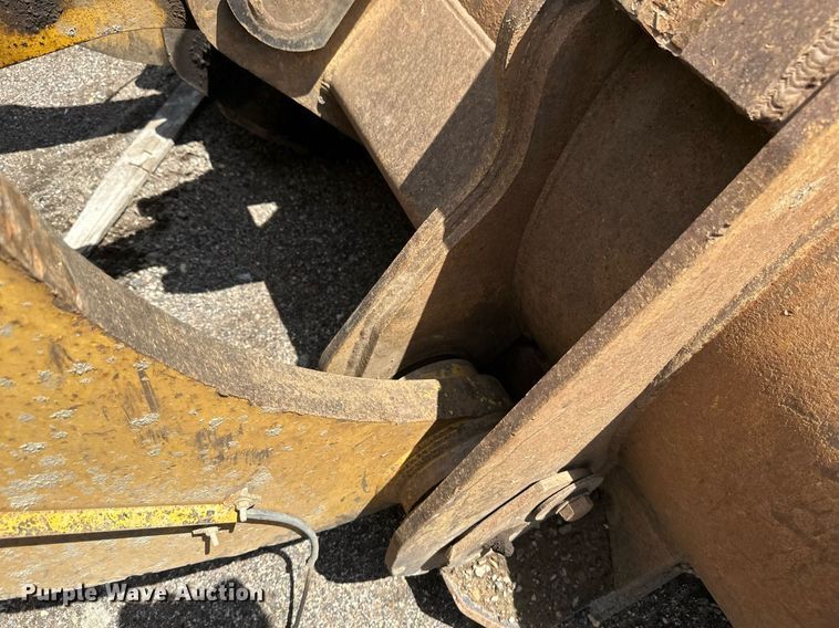 image for item EB2684 1998 Komatsu WA500-3L wheel loader