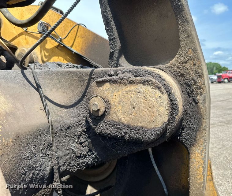 image for item EB2684 1998 Komatsu WA500-3L wheel loader