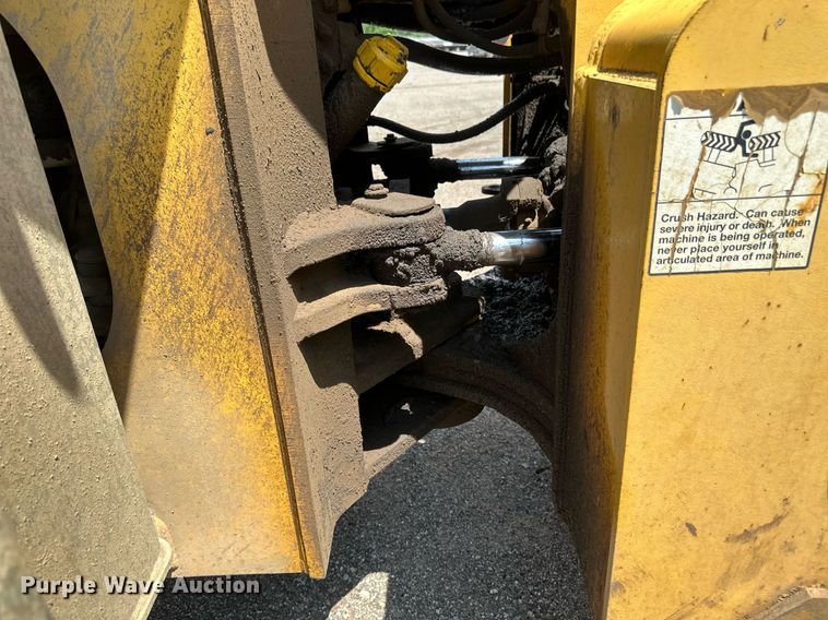 image for item EB2684 1998 Komatsu WA500-3L wheel loader