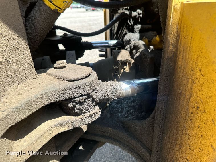 image for item EB2684 1998 Komatsu WA500-3L wheel loader