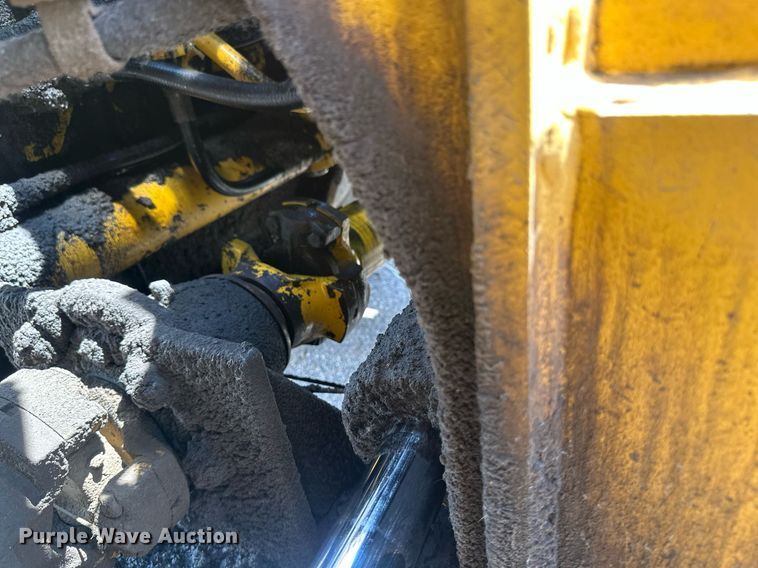 image for item EB2684 1998 Komatsu WA500-3L wheel loader