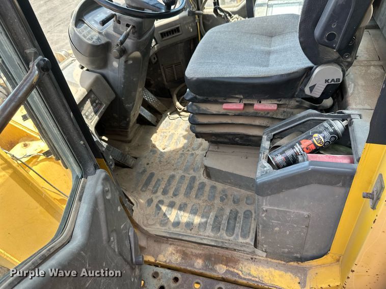 image for item EB2684 1998 Komatsu WA500-3L wheel loader