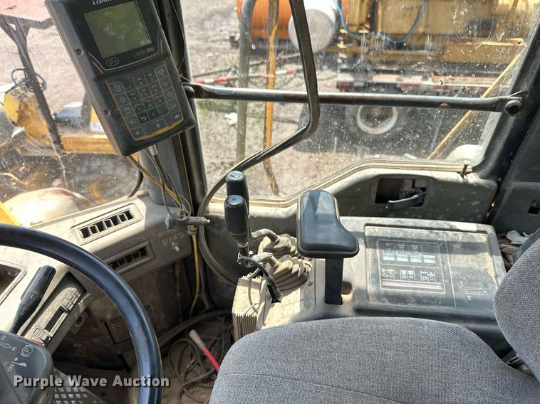 image for item EB2684 1998 Komatsu WA500-3L wheel loader