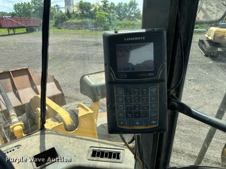 image for item EB2684 1998 Komatsu WA500-3L wheel loader