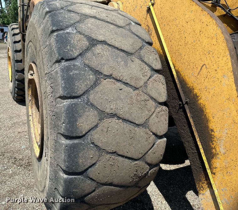 image for item EB2684 1998 Komatsu WA500-3L wheel loader
