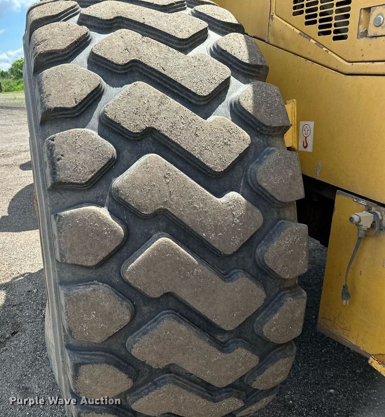 image for item EB2684 1998 Komatsu WA500-3L wheel loader