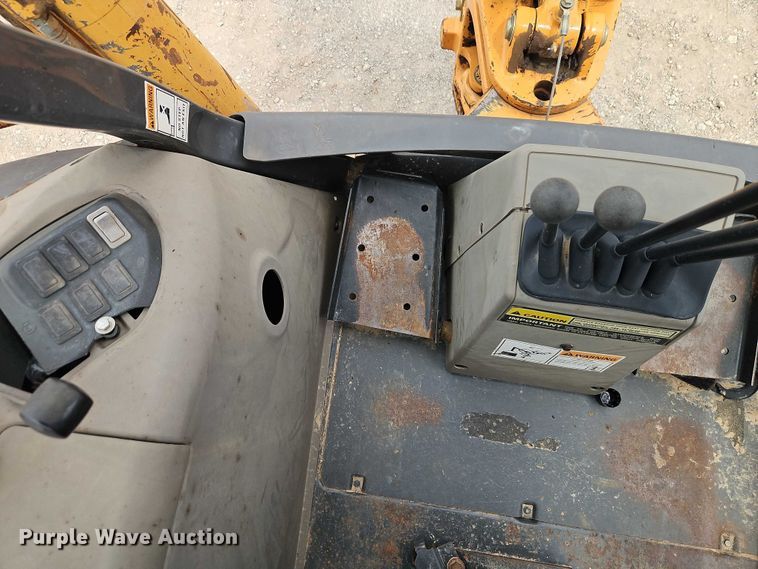 image for item EB8132 2007 Case 580 Super M backhoe