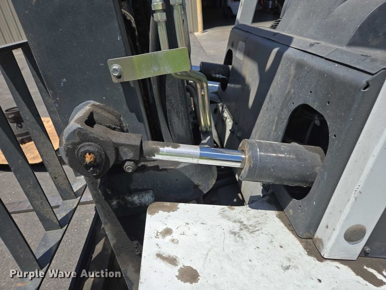 image for item EC1053 2015 Nissan PF80YLP forklift