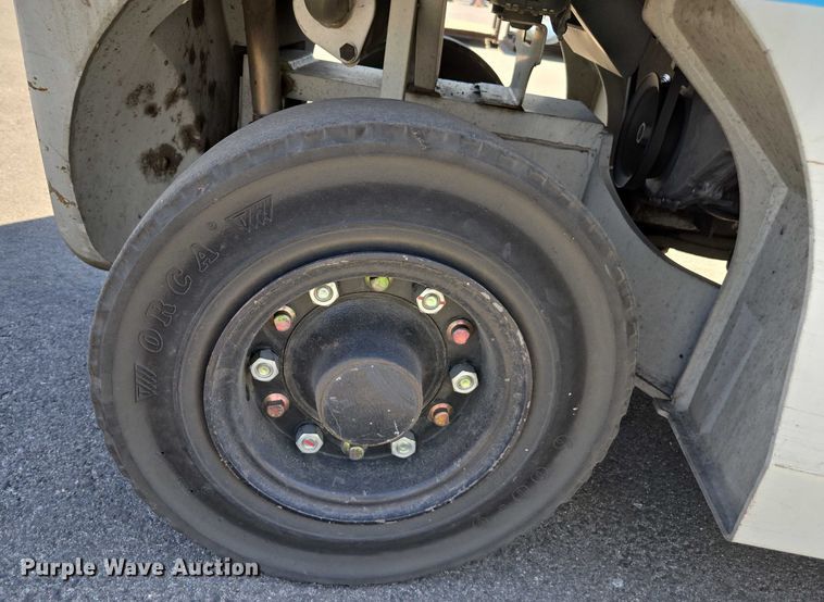 image for item EC1054 2016 UniCarriers PF50 forklift