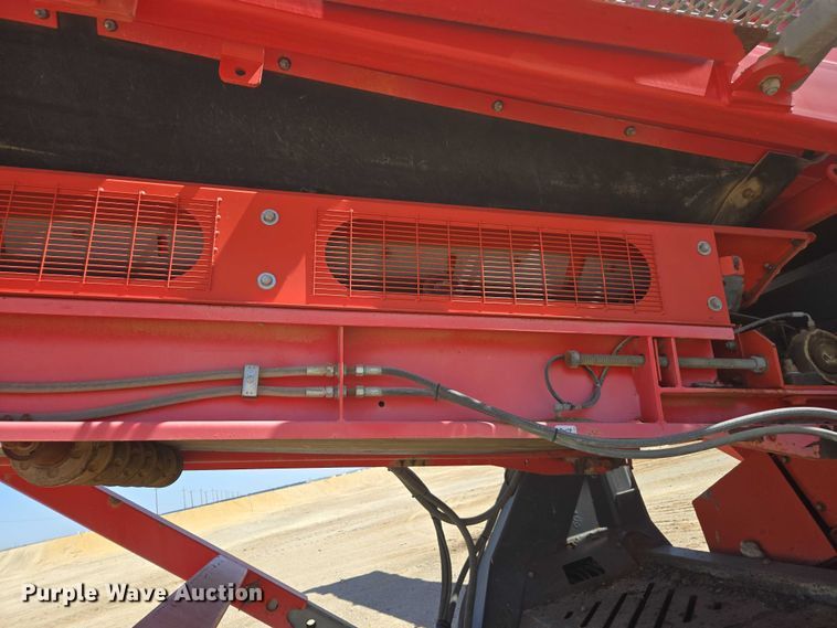 image for item EC1055 2013 Terex 693 Plus Supertrak screening plant