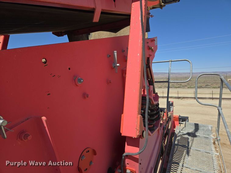 image for item EC1055 2013 Terex 693 Plus Supertrak screening plant