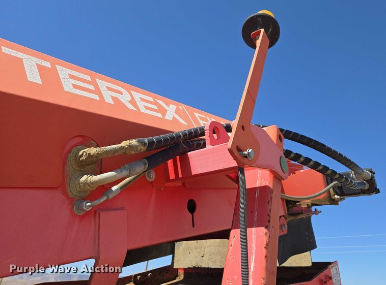 image for item EC1055 2013 Terex 693 Plus Supertrak screening plant