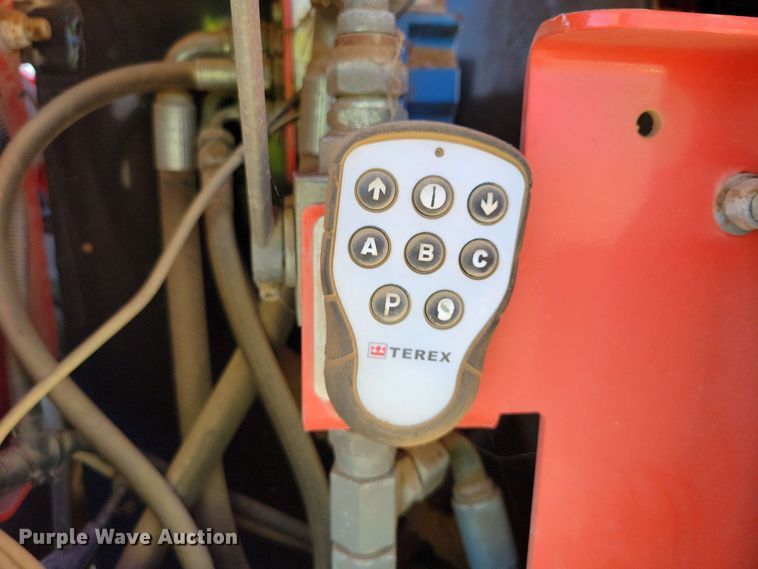 image for item EC1055 2013 Terex 693 Plus Supertrak screening plant