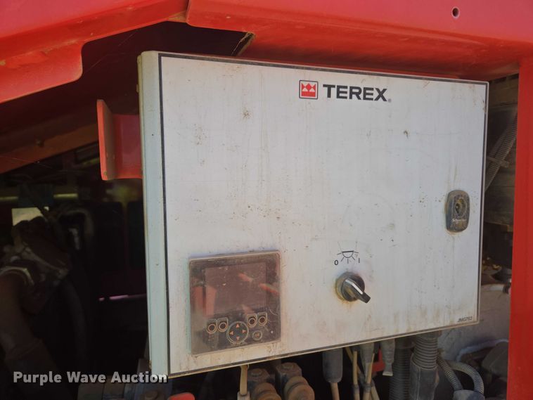 image for item EC1055 2013 Terex 693 Plus Supertrak screening plant