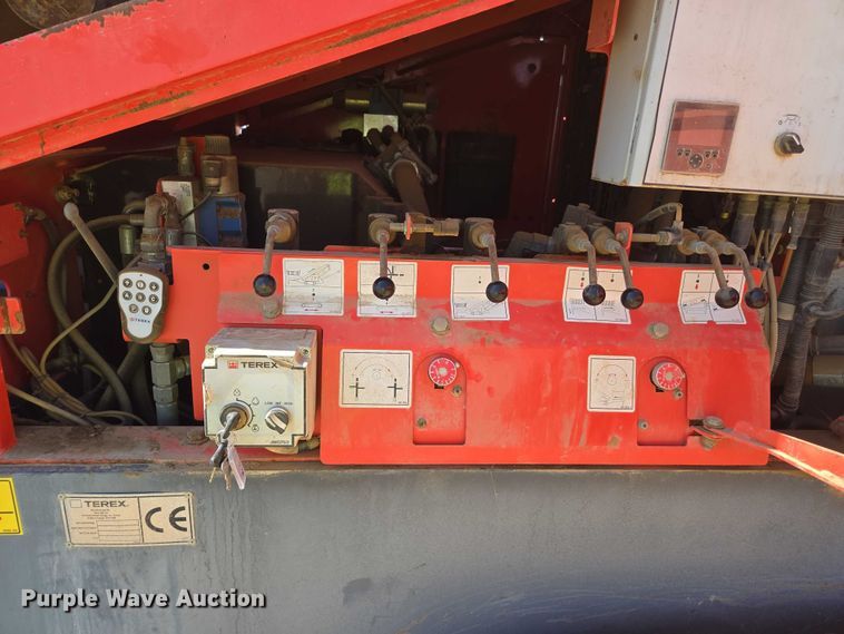 image for item EC1055 2013 Terex 693 Plus Supertrak screening plant