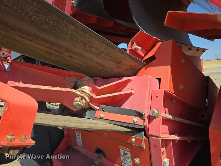 image for item EC1055 2013 Terex 693 Plus Supertrak screening plant