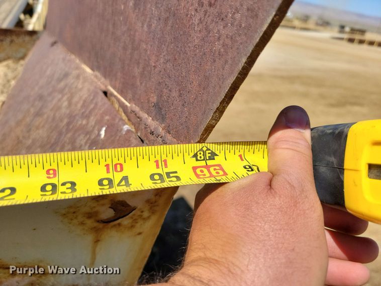 image for item EC1056 Radial stacking conveyor