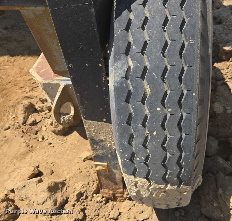 image for item EC1056 Radial stacking conveyor