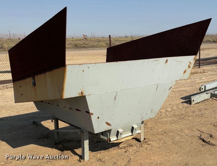 image for item EC1056 Radial stacking conveyor