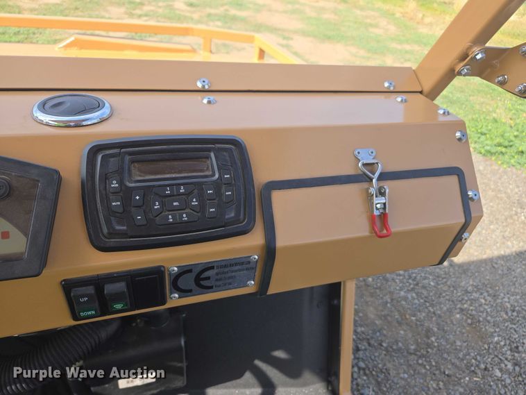 image for item EC1057 2023 Tuatara 1000 EFI-2 utility vehicle