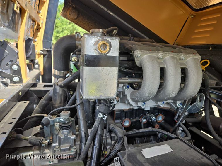 image for item EC1057 2023 Tuatara 1000 EFI-2 utility vehicle