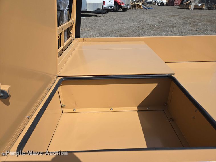 image for item EC1058 2023 Tuatara 1000 EFI-2 utility vehicle