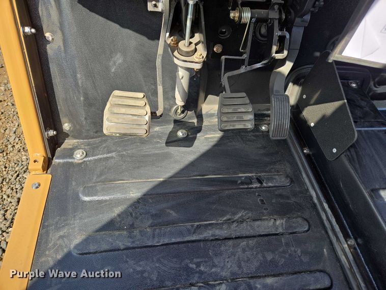 image for item EC1058 2023 Tuatara 1000 EFI-2 utility vehicle