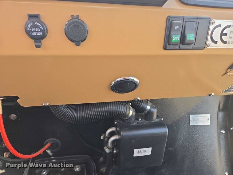 image for item EC1058 2023 Tuatara 1000 EFI-2 utility vehicle