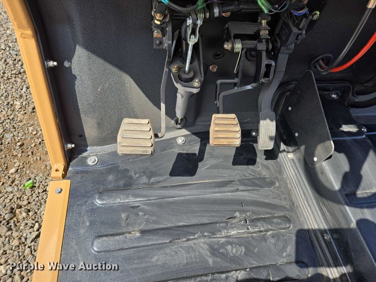 image for item EC1059 2023 Tuatara 1000 EFI-2 utility vehicle