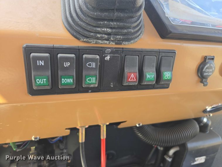 image for item EC1059 2023 Tuatara 1000 EFI-2 utility vehicle