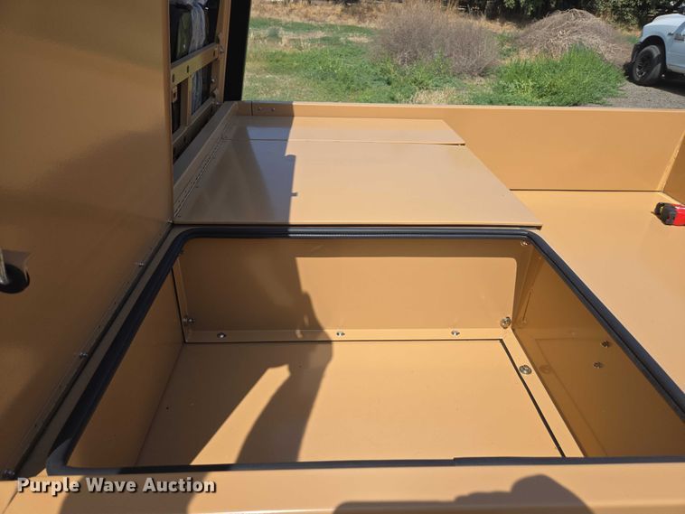 image for item EC1060 2023 Tuatara 1000 EFI-2 utility vehicle